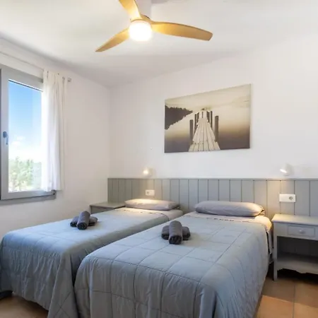 A 100 M De Playa. Calella Palafrugell Apartment *